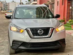 Nissan Kicks 2019 Gris