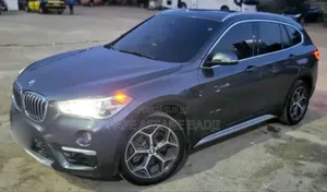 BMW X1 xDrive28i AWD 2017 Argenté