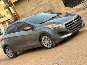 Photo - Hyundai Elantra 2017 Gris