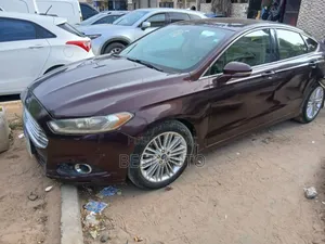 Photo - Ford Fusion 2016 Marron