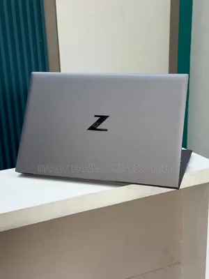 New HP ZBook Firefly G8 40GB Intel Core I7 SSD 512GB