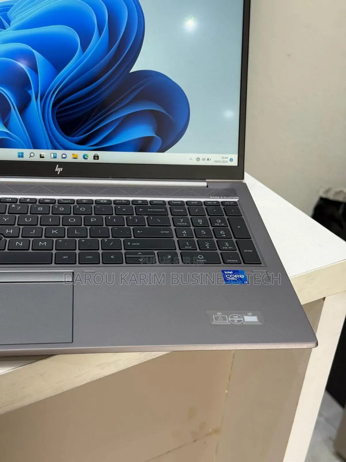 New HP ZBook Firefly G8 40GB Intel Core I7 SSD 512GB