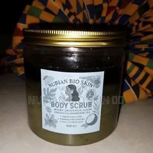 Photo - Gommage Corporel/ Black Soap, Miel , Grapefruit