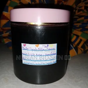 Photo - Gommage Corps/ Black Soap  Nila Bleu, Rose  Pamplemousse