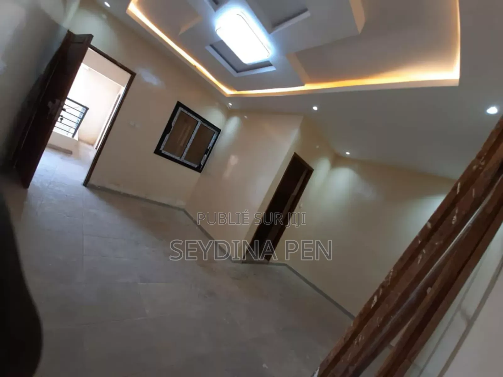 4chbre Appartement dans Touba Building, Bambylor à Louer