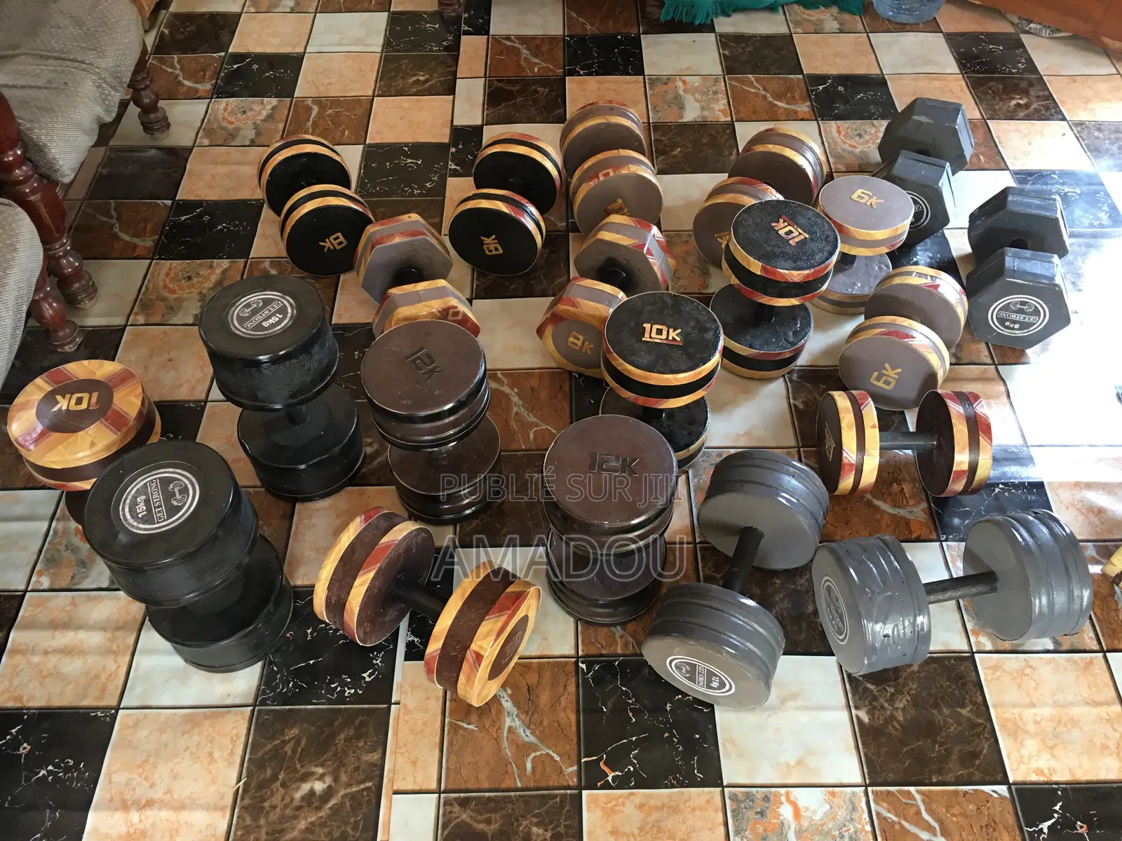 Paire D’Haltère Local : 6kg, 8kg, 10kg, 12kg Et 15kg.