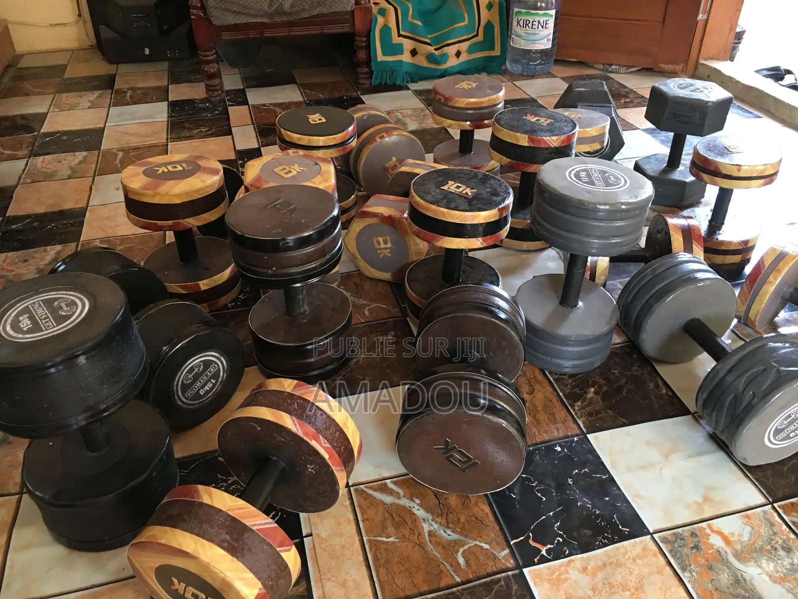 Paire D’Haltère Local : 6kg, 8kg, 10kg, 12kg Et 15kg.