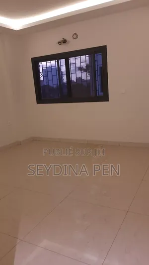 1chbre Appartement dans Green Building, Almadies à Louer