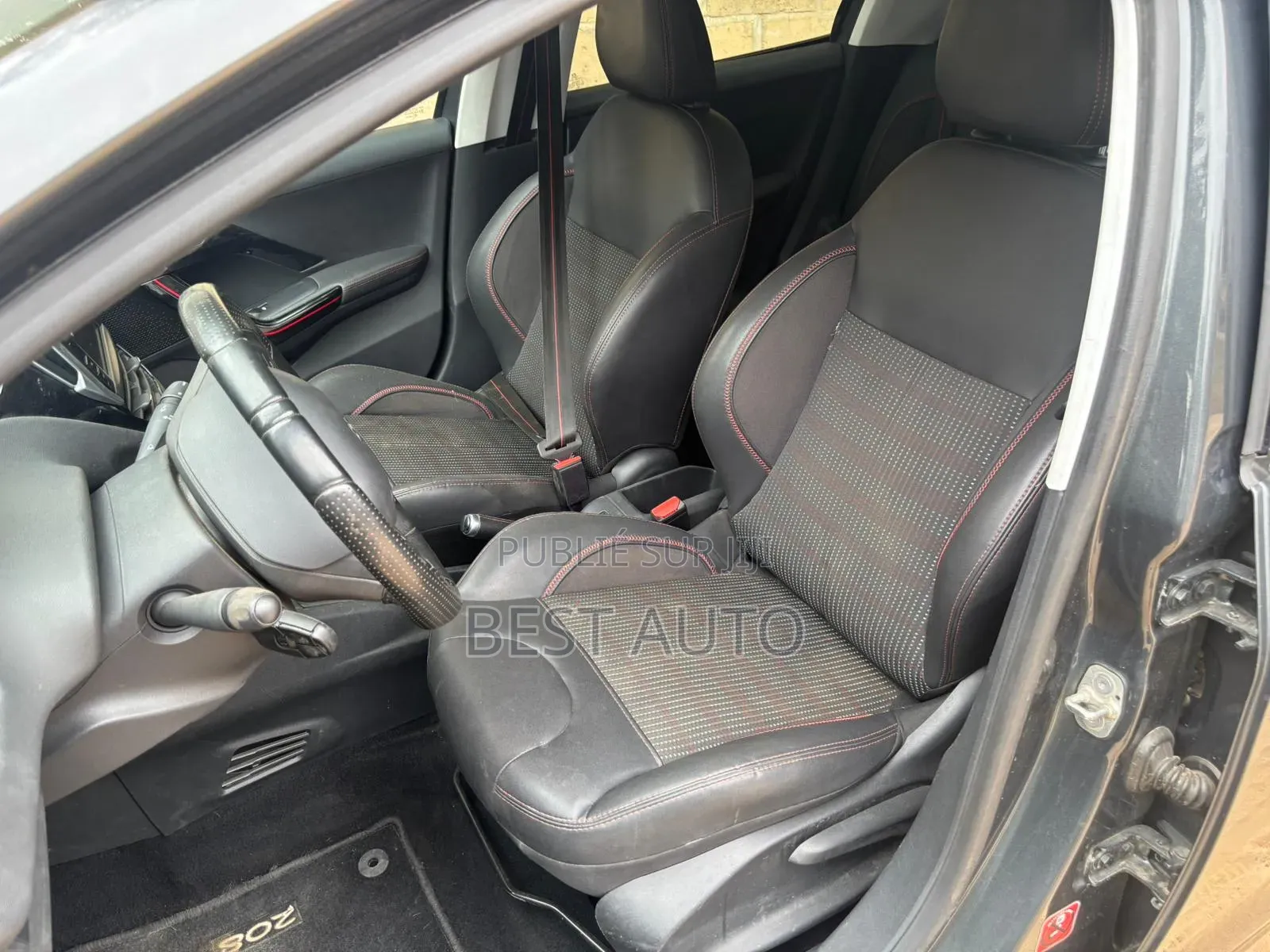 PEUGEOT 208 2017 Gris