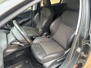 PEUGEOT 208 2017 Gris