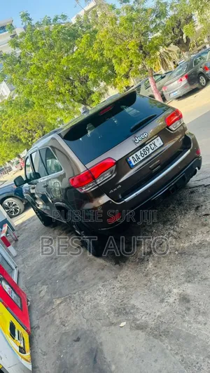 Jeep Grand Cherokee 2017 Beige