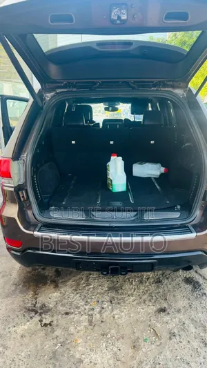 Jeep Grand Cherokee 2017 Beige