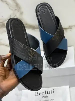 Photo - Sandale Berluti Original Cuire