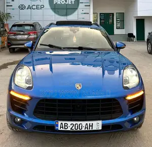 Photo - Porsche Macan S 2018 Bleu