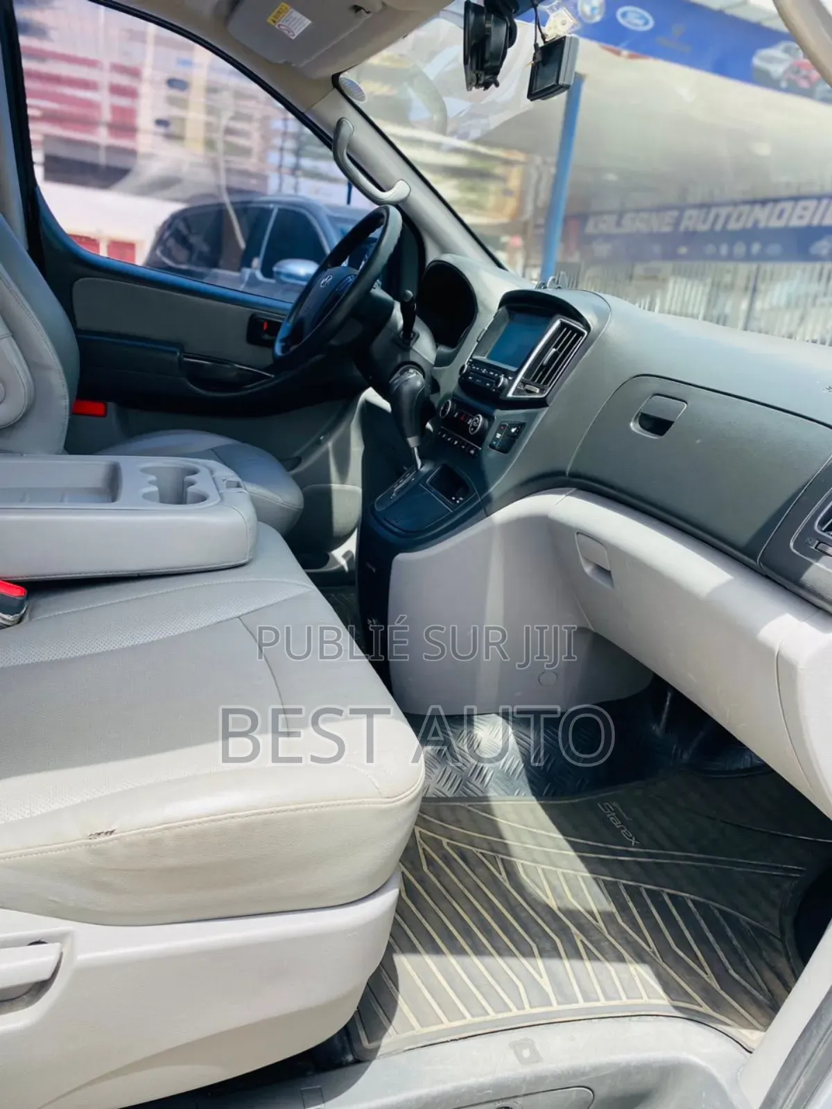 Hyundai Starex 2017 Gris