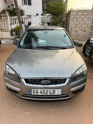 Photo - Ford Focus 2006 Gris
