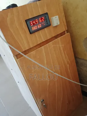 Couveuse Automatique Et Manuel Disponible