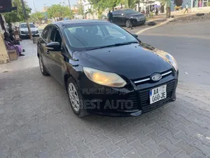Photo - Ford Focus 2014 Noir