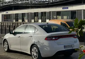Photo - Dodge Dart 2014 Blanc