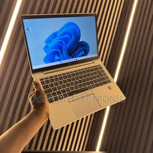 New Ordinateur Portable HP EliteBook 840 G7 8GB Intel Core I7 SSD 256GB