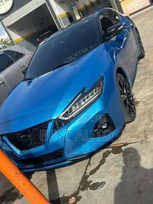 Photo - Nissan Maxima 2022 Bleu