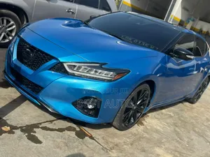 Nissan Maxima 2022 Bleu