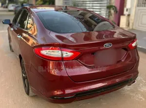 Photo - Ford Fusion Titanium 4dr Sedan AWD w/EcoBoost (2.0L 4cyl Turbo 6A) 2014