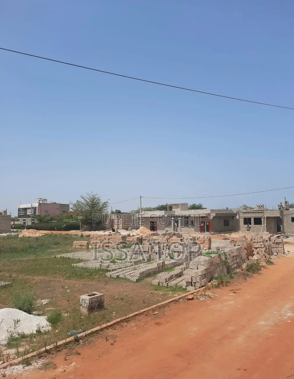 Terrain De 200m2 Titre Foncier Comico Bambilor