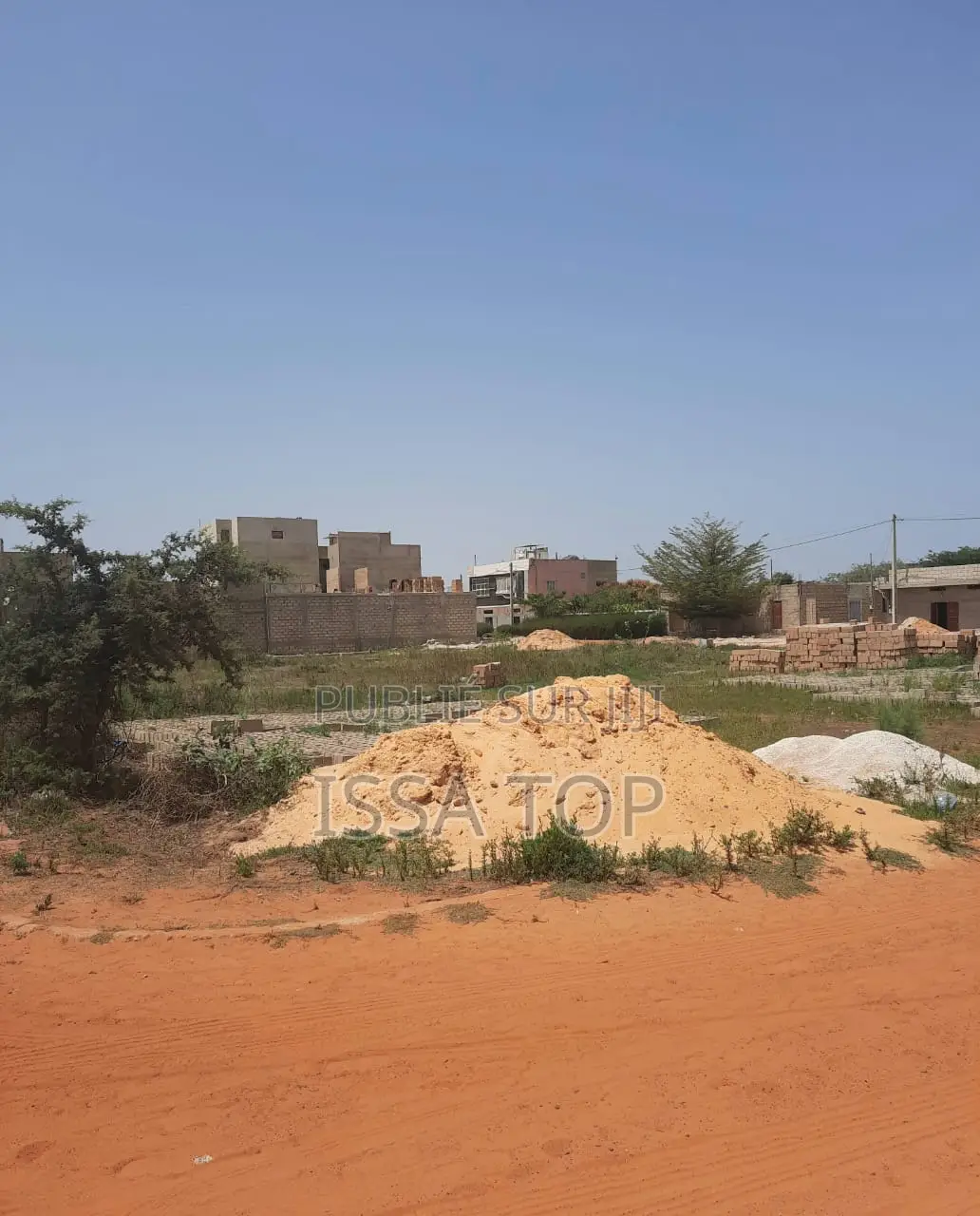 Terrain De 200m2 Titre Foncier Comico Bambilor