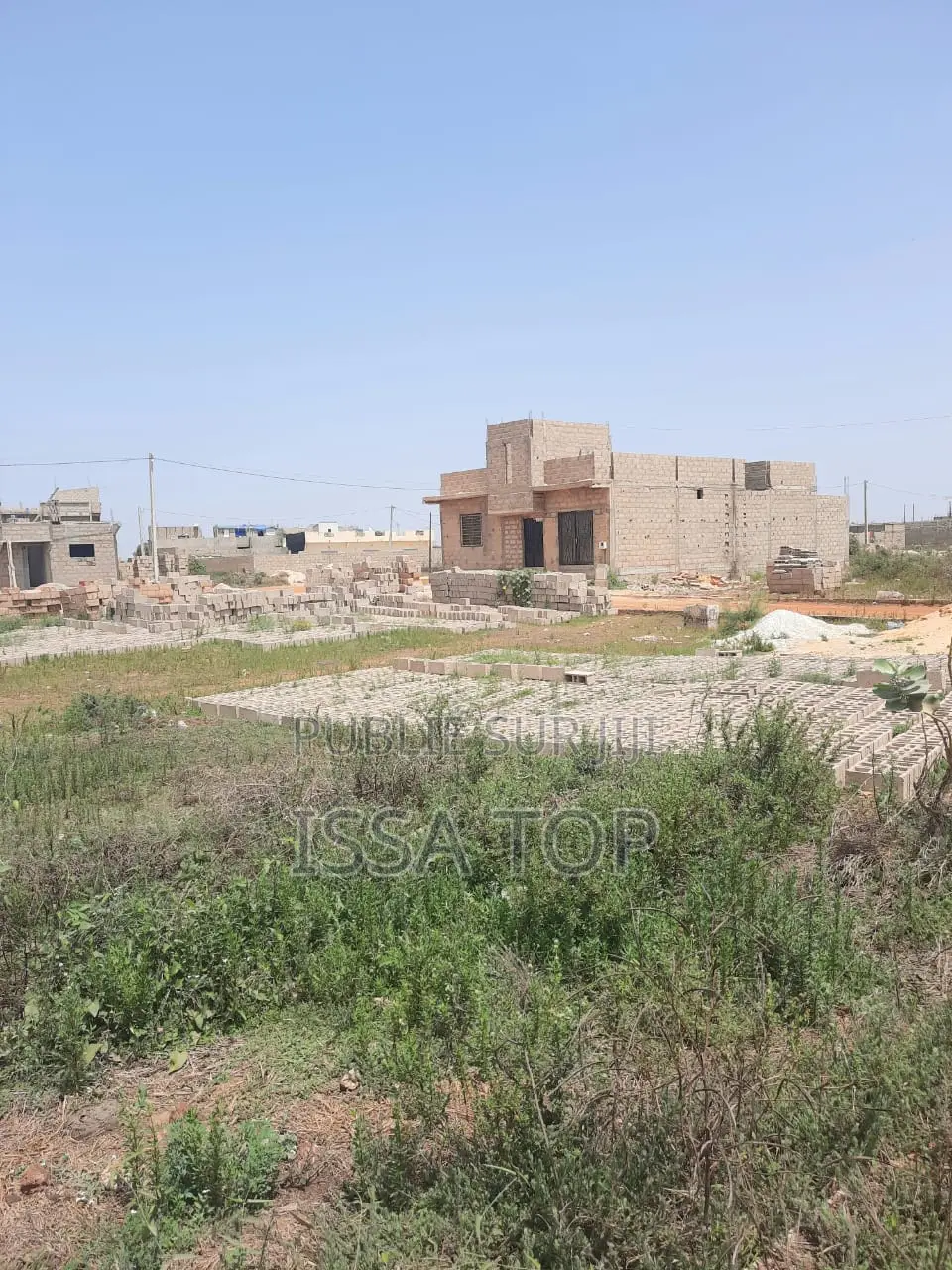 Terrain De 200m2 Titre Foncier Comico Bambilor