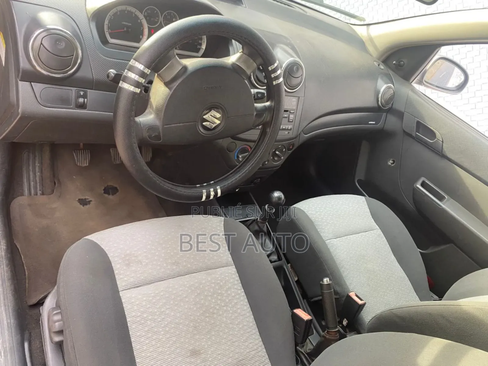 Suzuki Swift 2014 Gris