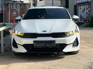 Photo - Kia K5 2021 Blanc