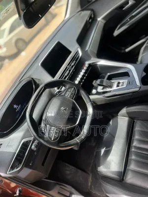 PEUGEOT 3008 2018 Orange