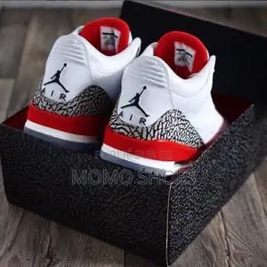 Jordan 3 Retro Neuve – Style Iconique Confort Légendaire