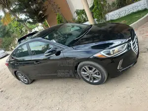 Hyundai Elantra 2018 Black