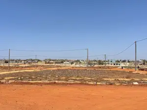 Des Terrains a Vendre a Tivaoune Peulh