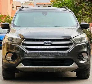 Photo - Ford Escape 2017 Gris
