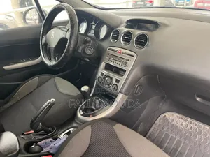 PEUGEOT 308 2012 Blanc