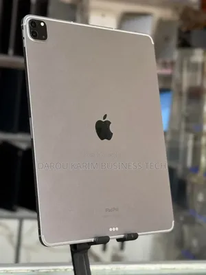 Photo - New Apple iPad Pro 12.9 (2022) 128 GB Autre