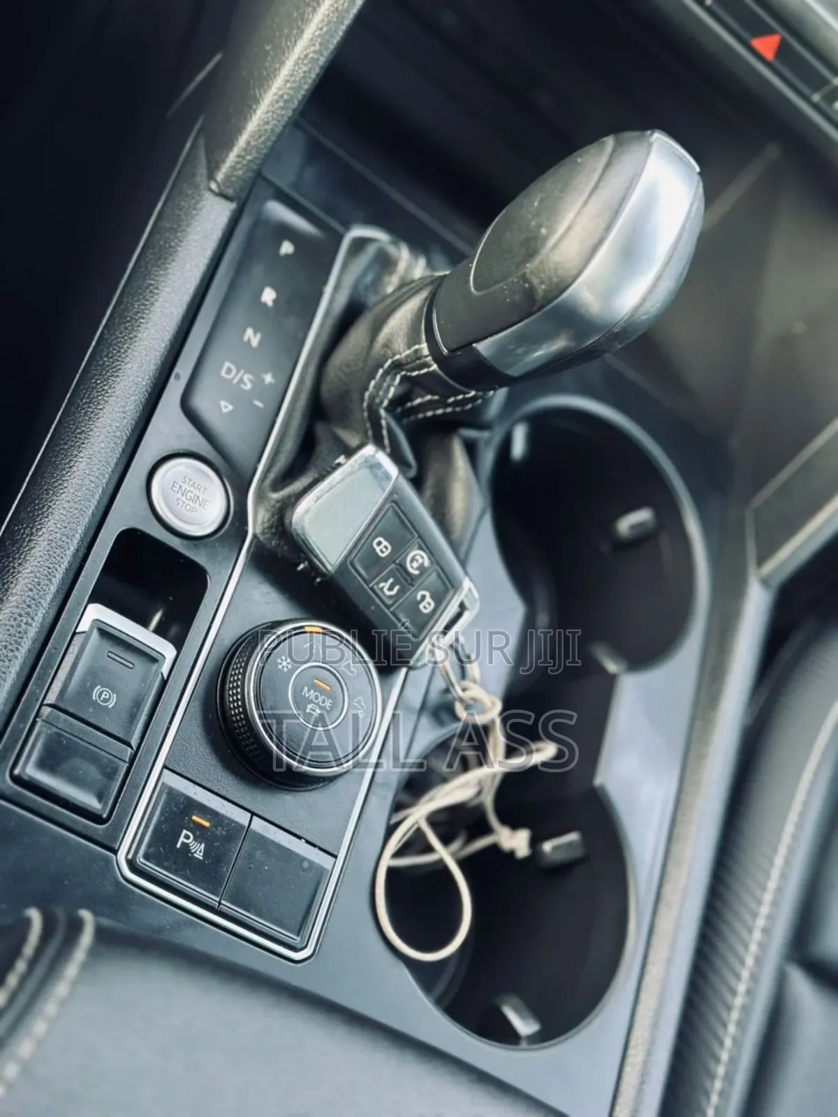 Volkswagen Atlas 3.6L SE w/Technology 2021 Gris