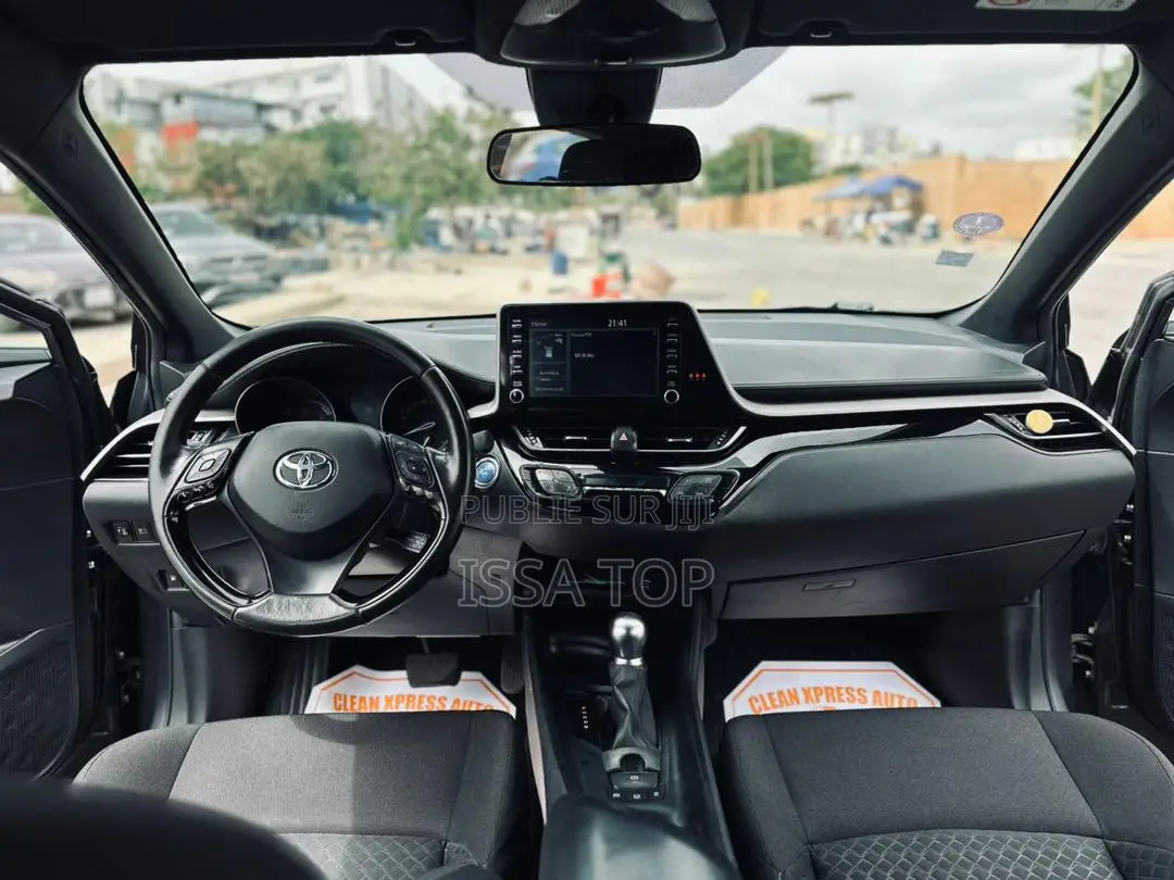 Toyota C-HR 2019 Gris