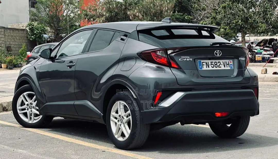 Toyota C-HR 2019 Gris