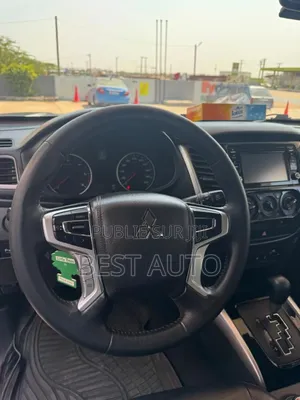 Mitsubishi Pajero 2023 Gris