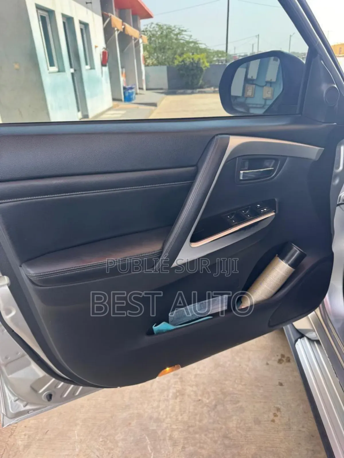 Mitsubishi Pajero 2023 Gris