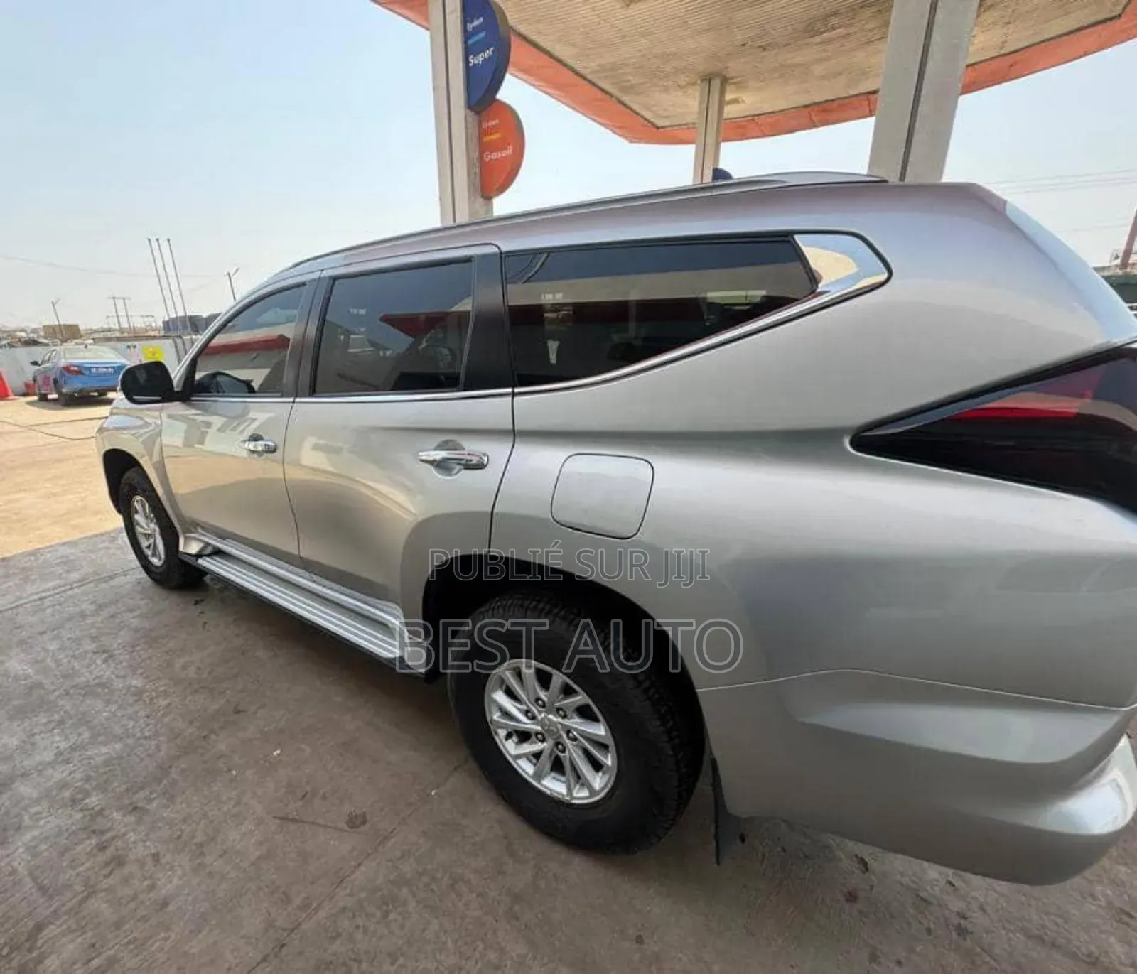 Mitsubishi Pajero 2023 Gris