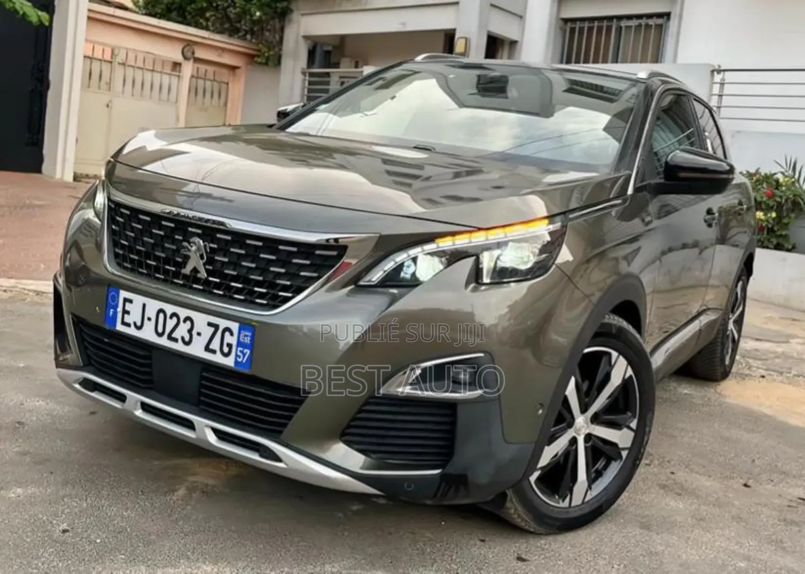 PEUGEOT 3008 2018 Beige