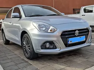 Photo - Suzuki Dzire 2024 Gris