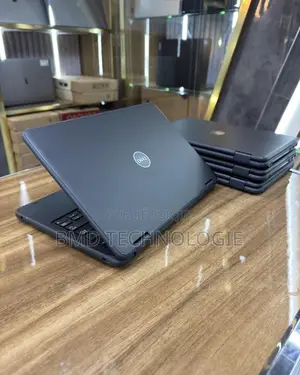 Photo - Ordinateur Portable Dell Latitude 11 3190 8GB Intel Celeron SSD 128GB