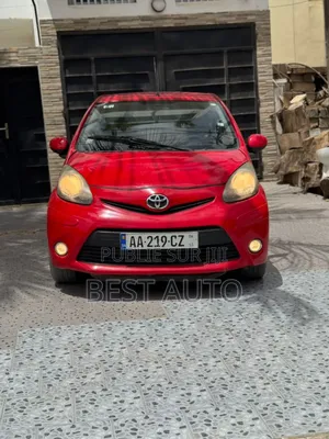 Photo - Toyota Aygo 2013 Orange