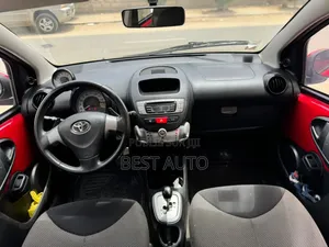 Toyota Aygo 2013 Orange